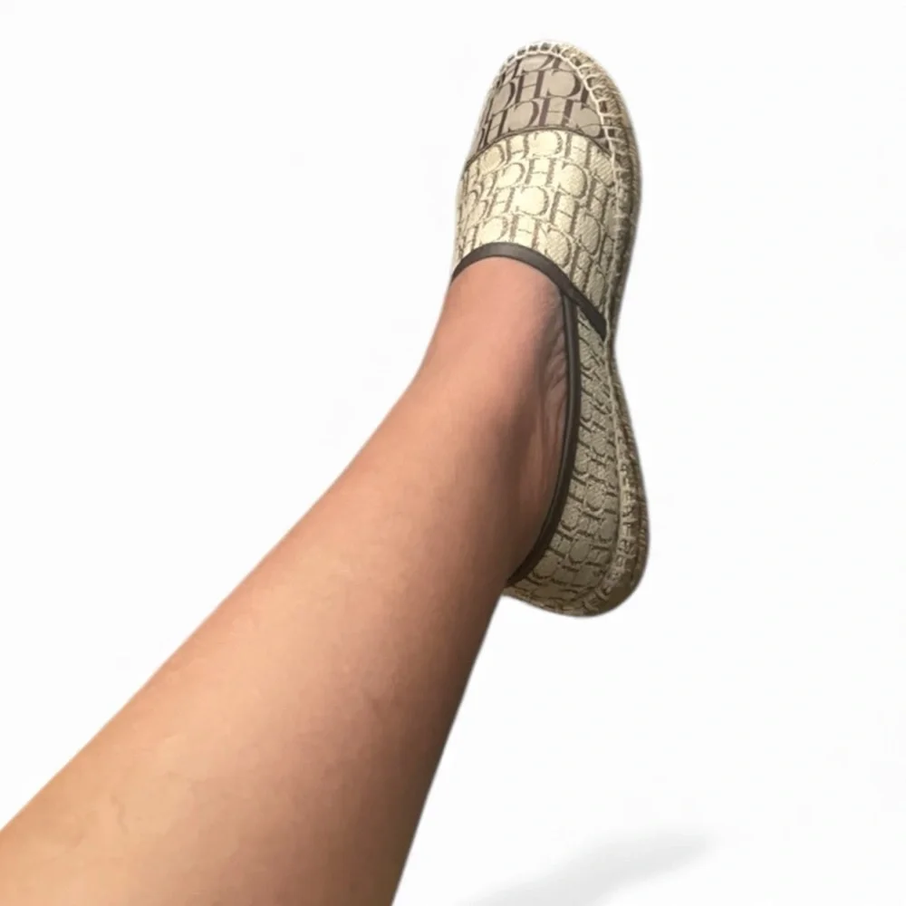 Carolina Herrera Gray and Cream CH Logo Espadrilles 39/8